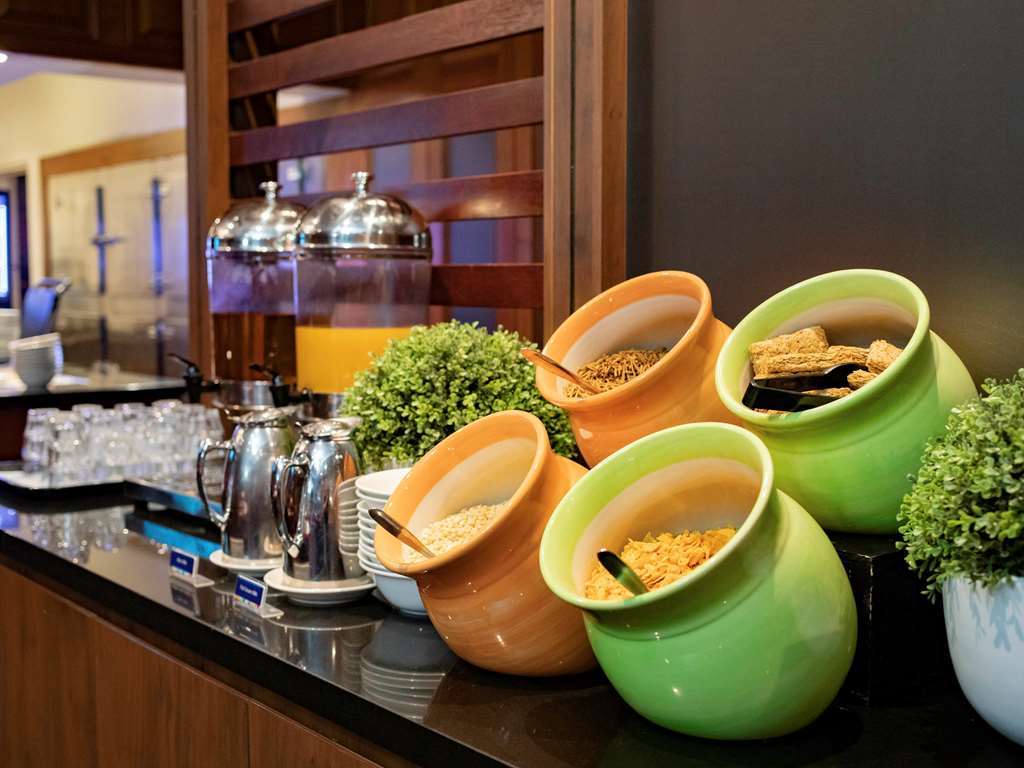 מאונט איסה Ibis Styles Mt Isa Verona מסעדה תמונה